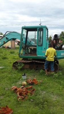 ขายโคมัสซุ PC60-5 พร้อมใช้งาน ราคา  350,000 บาท  เป็นรถเก่านอกใช้มา 5 ปี  ขายตามสภาพเครื่องเดิมปั้มเดิม ตัวเดินเพิ่งเปลี่ยนใหม่ ปั้มซ่อมเรียบร้อยแล้วครับ เร็วแรง มาทดลองได้ครับ ประตูและฝาครอบเครื่องอยู่ครบครับ