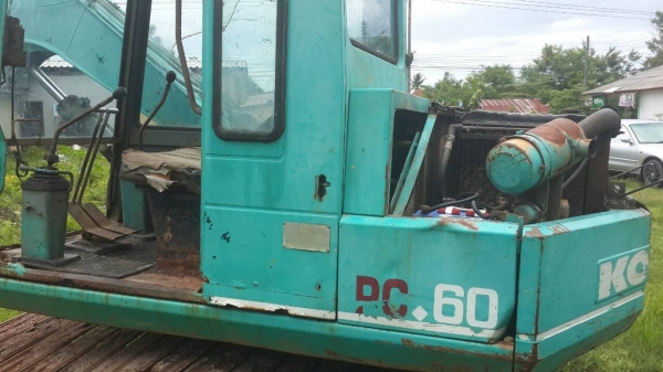ขายโคมัสซุ PC60-5 พร้อมใช้งาน ราคา  350,000 บาท  เป็นรถเก่านอกใช้มา 5 ปี  ขายตามสภาพเครื่องเดิมปั้มเดิม ตัวเดินเพิ่งเปลี่ยนใหม่ ปั้มซ่อมเรียบร้อยแล้วครับ เร็วแรง มาทดลองได้ครับ ประตูและฝาครอบเครื่องอยู่ครบครับ
