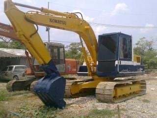ขายKOMATSU PC120-3 สภาพสวยพร้อมใช้ เอกสารใบซื้อขาย ติดต่อได้ที่คุณ อ๊อฟ พิจิตร 086-737-9991