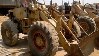 ขายรถตัก CAT 910 เอกสารใบซื้อขาย สภาพสวยพร้อมใช้ ติดต่อได้ที่คุณ อ๊อฟ พิจิตร 086-737-9991