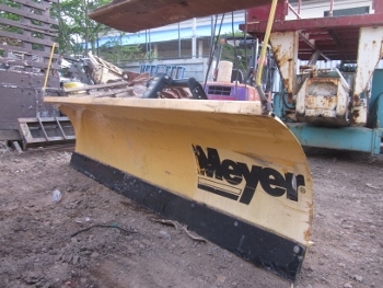 ขาย - ใบดัน สำหรับติดรถดันดิน ปรับองศาได้ 6 ทิศทาง มือสองเก่านอก สภาพดี เหมือนใหม่