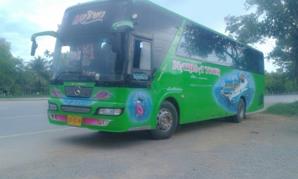 ขายรถบัสแอร์ BENZ เครื่องเบนซ์ 210 แรงม้า 41 ที่นั่ง ราคา 700000 ขายรถบัสแอร์ BENZ เครื่องเบนซ์ 210 แรงม้า 41 ที่นั่ง ราคา 700000