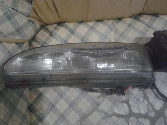 ไฟหน้าฮุนไดสคู็ป1คู่1100 ไฟหน้าฮุนไดสคู็ป1คู่1100