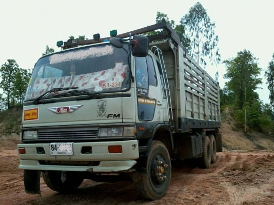 ***ขายแล้วครับขอบคุณ Truck2hand ขาย10ล้อ2เพลาดั้ม HINO FM1M EM100 220HP เครื่องเดิมเกียร์เดิม เครื่องดี แรง ดี ช่วงล่างเดิมคัสซีดีไม่ปะไม่ดาม กระบะดั้มเหล้กสภาพดี พื้นโอเค ข้างดี ไม่ผุ หัวเก๋งดีภายในดีคอนโซลครบ พ.พาวเวอร์ เบรคทริฟฟี่ ยางดี10เส้น สีสันดี พ