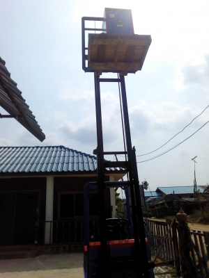 ขายตัดด่วนๆ โฟกลิฟท์ไฟฟ้า นั่งขับ โตโยต้า ยินดีรับพ่อค้า