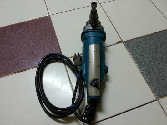 ขายเครื่องตัดแผ่นโลหะ1.6mm(1/16")300W ยี่ห้อMAKITAรุ่นJN1600(made in japan) ขายเครื่องตัดแผ่นโลหะ1.6mm(1/16")300W ยี่ห้อMAKITAรุ่นJN1600(made in japan)