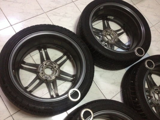 ขายแม็ก ขอบ17กว้าง7 พร้อมยางmatrac fx marshal 205 45 17 ปี2011 จำนวน1ชุด พร้องใช้งาน ราคา11000บาท โทร0924462525โส กทม