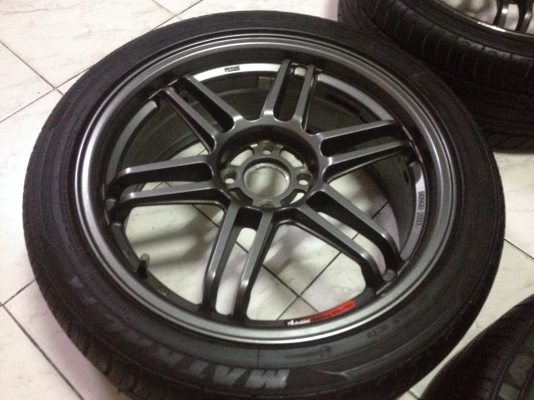 ขายแม็ก ขอบ17กว้าง7 พร้อมยางmatrac fx marshal 205 45 17 ปี2011 จำนวน1ชุด พร้องใช้งาน ราคา11000บาท โทร0924462525โส กทม