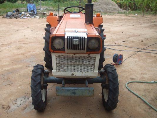 ขายรถไถเพลาเดียว คูโบต้า20แรงสวยๆ พร้อมอุปกรณ์ 1 ชิ้น( รถบ้าน ) ขายรถไถเพลาเดียว คูโบต้า20แรงสวยๆ พร้อมอุปกรณ์ 1 ชิ้น( รถบ้าน )