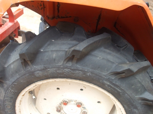 ขายรถไถเพลาเดียว คูโบต้า20แรงสวยๆ พร้อมอุปกรณ์ 1 ชิ้น( รถบ้าน ) ขายรถไถเพลาเดียว คูโบต้า20แรงสวยๆ พร้อมอุปกรณ์ 1 ชิ้น( รถบ้าน )