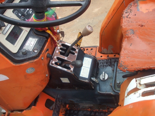 ขายรถไถเพลาเดียว คูโบต้า20แรงสวยๆ พร้อมอุปกรณ์ 1 ชิ้น( รถบ้าน ) ขายรถไถเพลาเดียว คูโบต้า20แรงสวยๆ พร้อมอุปกรณ์ 1 ชิ้น( รถบ้าน )