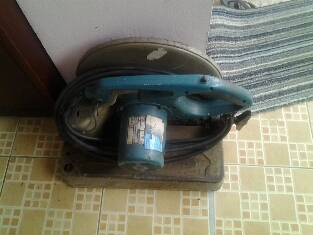 แท่นตัด makita