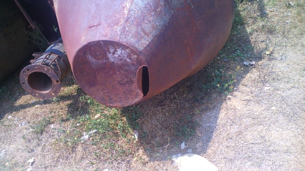 เรือดูดทราย เครื่องฮีโน่ อีเอฟ วีแปด สามร้อยแปดสิบแรงม้า ท่อดูด ๑๐ นิ้ว มีหัวกัด ดูดได้แรง ลดราคาพิเศษเหลือ 520,000 บาท.