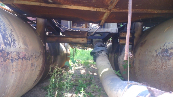 เรือดูดทราย เครื่องฮีโน่ อีเอฟ วีแปด สามร้อยแปดสิบแรงม้า ท่อดูด ๑๐ นิ้ว มีหัวกัด ดูดได้แรง ลดราคาพิเศษเหลือ 520,000 บาท.