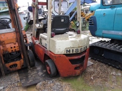 ราคา โปรโมชั่นถึงสิ้นเดือนนี้- รถยกโฟล์ทลิฟท์ 1.5 ตัน  NISSAN: NF 01M15 พร้อมใช้งาน เครื่องเบนซิน เหลือ 95,000 บาท