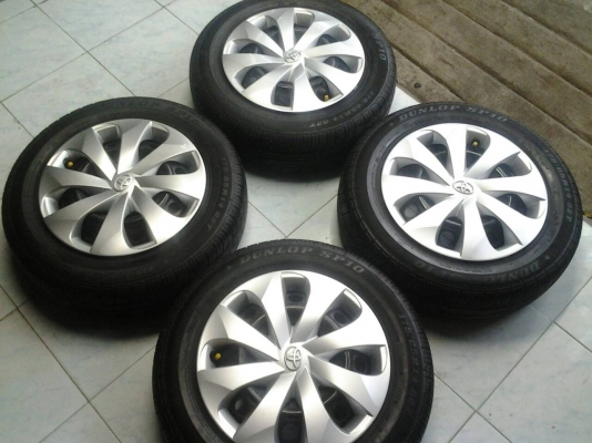 ขายล้อกะทะป้ายแดงพร้อมยาง 175-65-14 ปลายปี13 ชุดละ 4,500 บาท ขายล้อกะทะป้ายแดงพร้อมยาง 175-65-14 ปลายปี13 ชุดละ 4,500 บาท