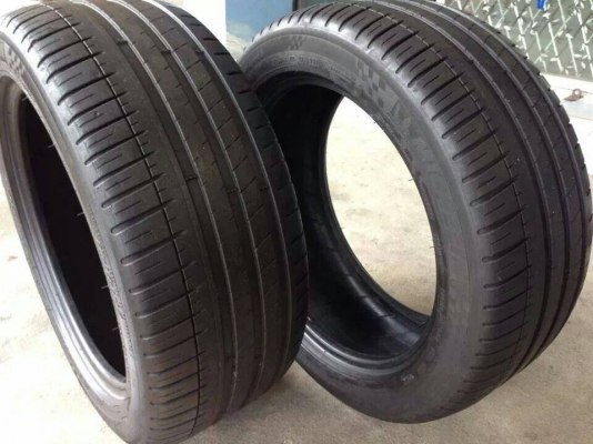 ขายยาง MICHELIN PS3 245-45-17 ปี13 ดอกเต็ม ไม่บวม ไม่กินข้าง พร้อมใส่ถ่วง คู่ละ 3,800 บาท