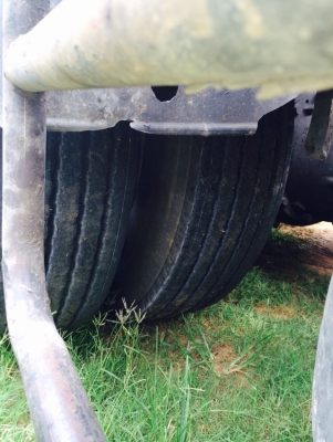 ขายหัวลากนิสสัน ยูดีพร้อมหางสามเพลาสามมิตร ปี2550