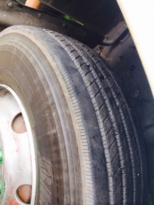 ขายหัวลากนิสสัน ยูดีพร้อมหางสามเพลาสามมิตร ปี2550