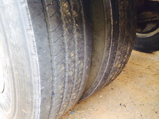 ขายหัวลากนิสสัน ยูดีพร้อมหางสามเพลาสามมิตร ปี2550