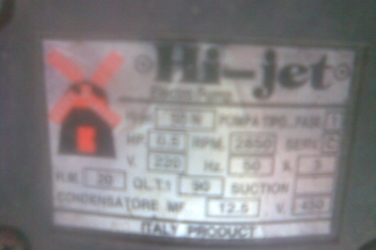 ปั้มน้ำสวยๆครับตัวนี้เดิมๆพร้อมใช้ครับ  ขนาดครึ่งแรงครับ  1  นิ้วครับราคานี้คุ้มมากครับ