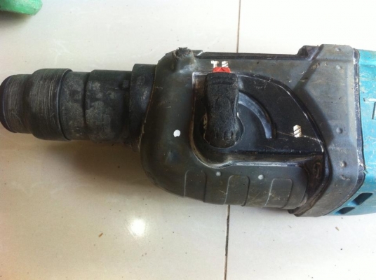 สว่านโรตารี่2ระบบ Makita รุ่น HR2230 1700บาท ส่งฟรี ทั้วไทย สว่านโรตารี่2ระบบ Makita รุ่น HR2230 1700บาท ส่งฟรี ทั้วไทย