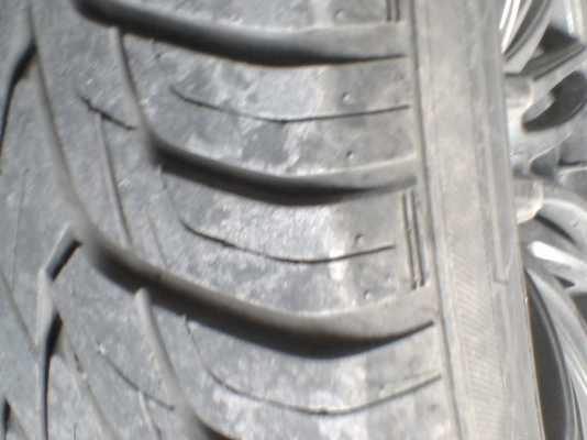 แม็กพร้อมยางใหม่ปี13 ขอบ20 MR2 30000บาทต่อรองได้ 082-5425008 แม็กพร้อมยางใหม่ปี13 ขอบ20 MR2 30000บาทต่อรองได้ 082-5425008