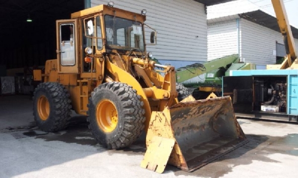 ขายด่วน!! รถตัก Komatsu 515-2 ซีเรียล:12458 นำเข้าเองจากญี่ปุ่นค่ะ