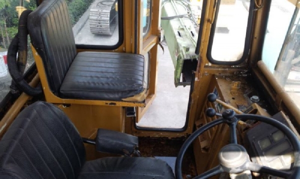 ขายด่วน!! รถตัก Komatsu 515-2 ซีเรียล:12458 นำเข้าเองจากญี่ปุ่นค่ะ