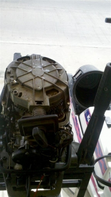 เครื่องเรือ ซูซูกิ 25แรงม้า 2จังหวะ หางยาว23นิ้ว สตาร์ทไฟ้า