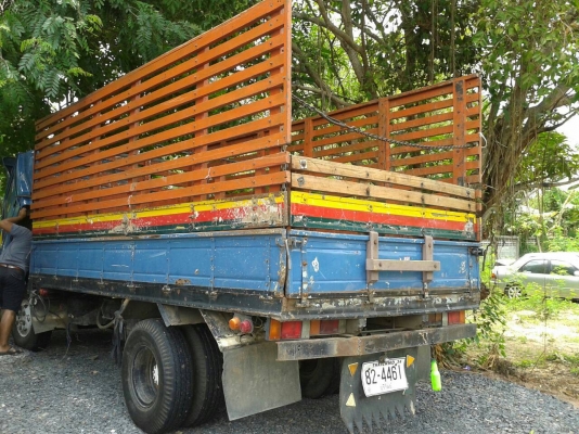 ขายNPR115แรง เครื่องดี แคชซีสวย เกียร์ร็อก Fหน้า-หลัง ยาง 825ขอบ16 ภายในสวย เอกสารพร้อมโอน