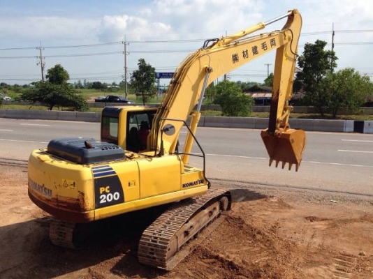 ขายรถแบคโฮ KOMATSU PC200-8 รถปี2009 ทำงาน 5พันกว่าชั่วโมง มีกล้องหลัง สภาพสวย นำเข้าจากญี่ปุ่น มีVDOครับ ขายรถแบคโฮ KOMATSU PC200-8 รถปี2009 ทำงาน 5พันกว่าชั่วโมง มีกล้องหลัง สภาพสวย นำเข้าจากญี่ปุ่น มีVDOครับ