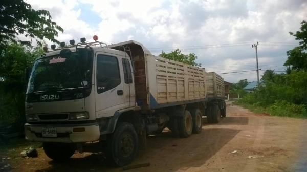 ขายดาวน์ถูกๆ270ดัมพ์แม่ลูก รถสวยพร้อมใช้ เอกสารพร้อมโอน คืนดาวน์450000เหลือ38งวด งวดละ40000