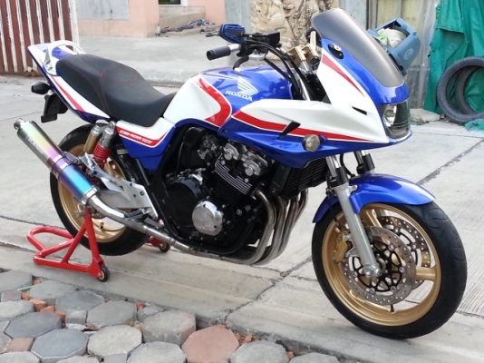 วุฒินนบุรี ขายCB400 V-TEC3 ปี2006บอดิออรถสภาพใหม่กริ๊บเครื่องสดๆพร้อมใช้เสียสรรพสารมิตรแล้วคับ