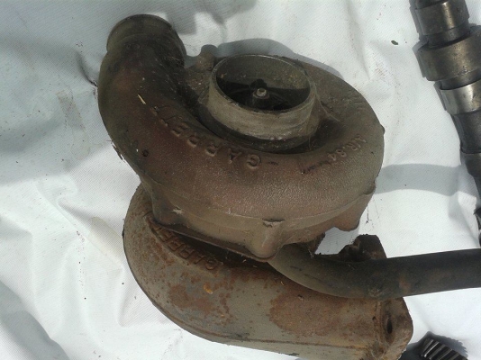 ขายอะไหล่นิสสันPe6ครับ