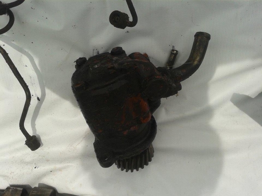 ขายอะไหล่นิสสันPe6ครับ