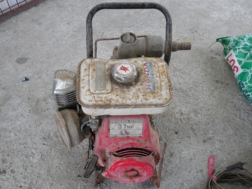 ขายเครื่องสูบน้ำ HONDA 3.7 แรง ราคา 2200 บาท