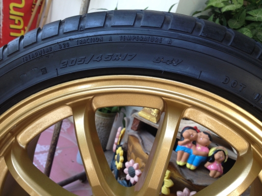 ขายแม็กขอบ 17 พร้อมยางถูกๆคับ