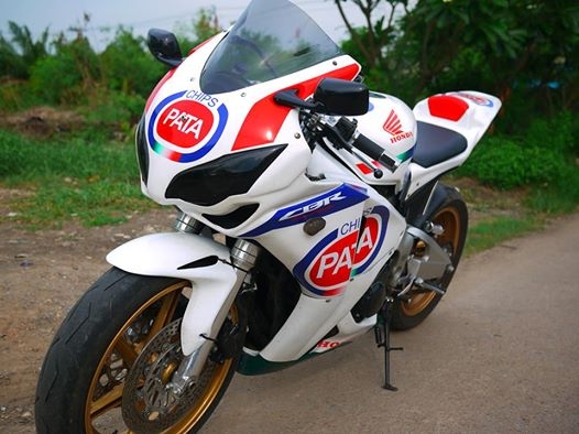 ขาย Cbr92 ตัวคาร์บูไฟฟ้า พร้อมทะเบียนแท้ แฟริ่ง Cbr1000 2008 เครื่องสดเลย