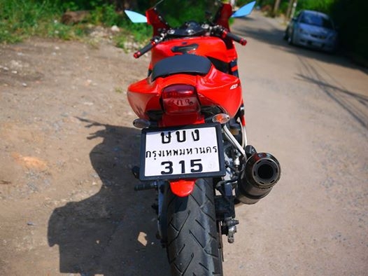 ขาย Cbr400 พร้อมทะเบียนแท้ แฟริ่ง Rc212 พร้อมท่อสูตร เครื่องสดเลย