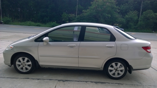 รถเก๋ง Honda City รถเก๋ง Honda City