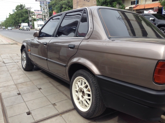 ขาย BMW E30 ปี88 เครื่องsr ครับ ขาย BMW E30 ปี88 เครื่องsr ครับ