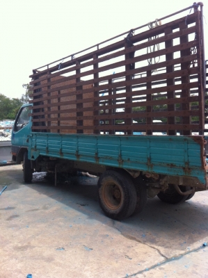 รถบรรทุก Mitsubishi 6 ล้อ 110 แรงม้า