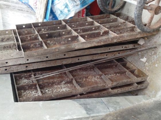 ขายแบบเหล็กก่อสร้าง 40,50,60x120  cm