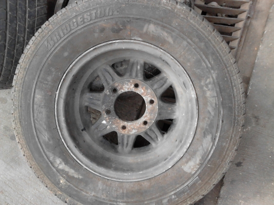 205/75R14 BRIDGE STONE LEO 67 แม๊กพร้อมยาง ใส่ได้เลยครับ โทร.081-427-3941 205/75R14 BRIDGE STONE LEO 67 แม๊กพร้อมยาง ใส่ได้เลยครับ โทร.081-427-3941