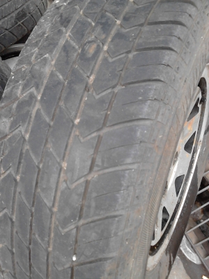 205/75R14 BRIDGE STONE LEO 67 แม๊กพร้อมยาง ใส่ได้เลยครับ โทร.081-427-3941 205/75R14 BRIDGE STONE LEO 67 แม๊กพร้อมยาง ใส่ได้เลยครับ โทร.081-427-3941