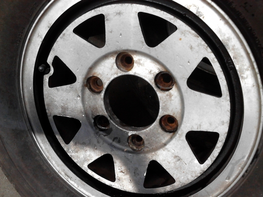 205/75R14 BRIDGE STONE LEO 67 แม๊กพร้อมยาง ใส่ได้เลยครับ โทร.081-427-3941 205/75R14 BRIDGE STONE LEO 67 แม๊กพร้อมยาง ใส่ได้เลยครับ โทร.081-427-3941