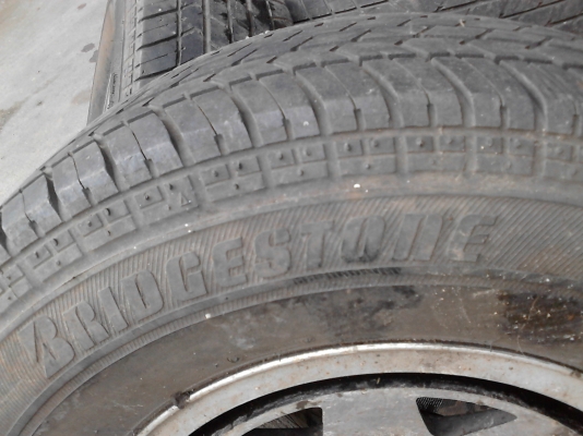 205/75R14 BRIDGE STONE LEO 67 แม๊กพร้อมยาง ใส่ได้เลยครับ โทร.081-427-3941 205/75R14 BRIDGE STONE LEO 67 แม๊กพร้อมยาง ใส่ได้เลยครับ โทร.081-427-3941