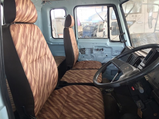 แสงฟ้าเต้นรถ/// จำหน่ายหัวเก๋ง อีซุซุ ร็อกกี้175 สภาพสวย ทำสีใหม่ หัวเดิมบาง