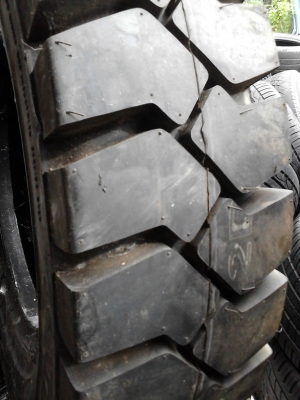 7.50-15 ยางโฟล์คลิฟท์ WOOSUNG ยางใหม่ไม่เคยใช้งาน ติดต่อ 081-427-3941 7.50-15 ยางโฟล์คลิฟท์ WOOSUNG ยางใหม่ไม่เคยใช้งาน ติดต่อ 081-427-3941